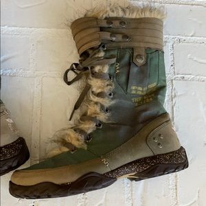 NORTH FACE WOMENS SNOW BOOTS SIZE 8